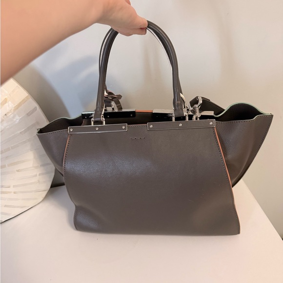 Fendi Gray Leather Tote Bag - Picture 2 of 3